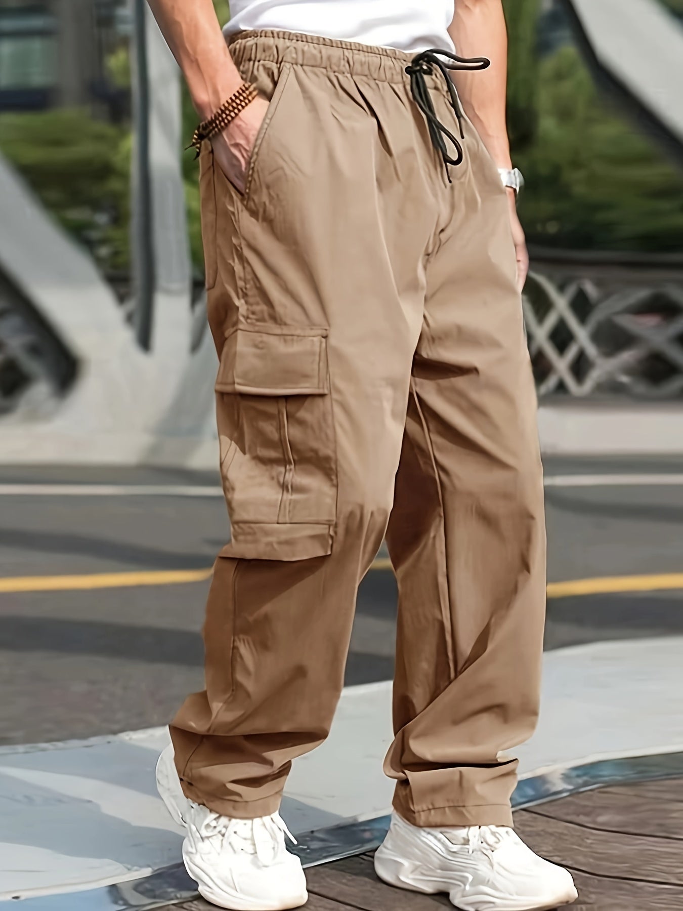 Neev | Relaxed Fit Cargo Trousers with Practical Pockets for Men