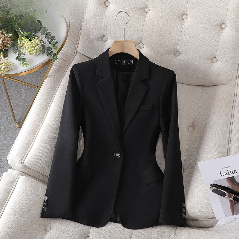 Women’s Elegant Blazer with One-Button Closure