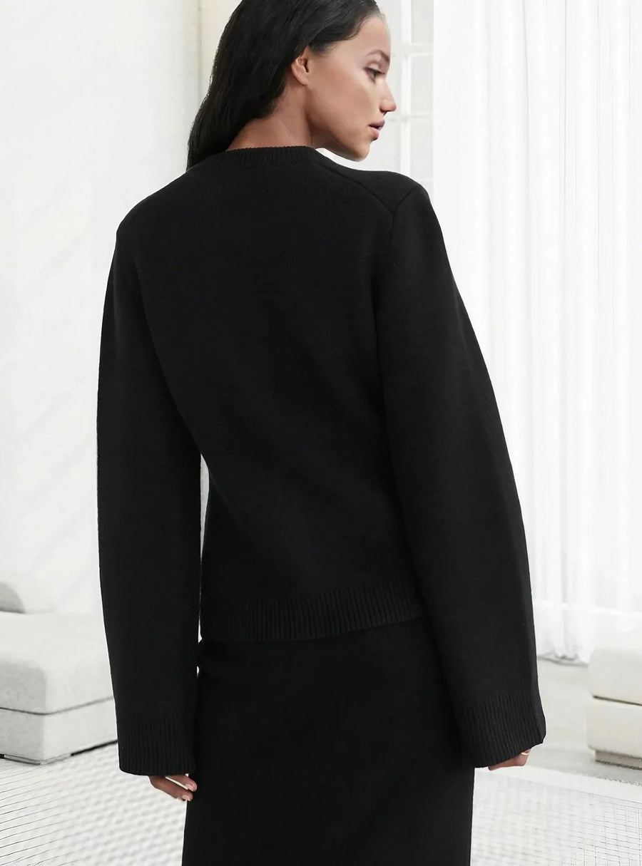 Mia - Women's Timeless Buttoned Elegance Cardigan