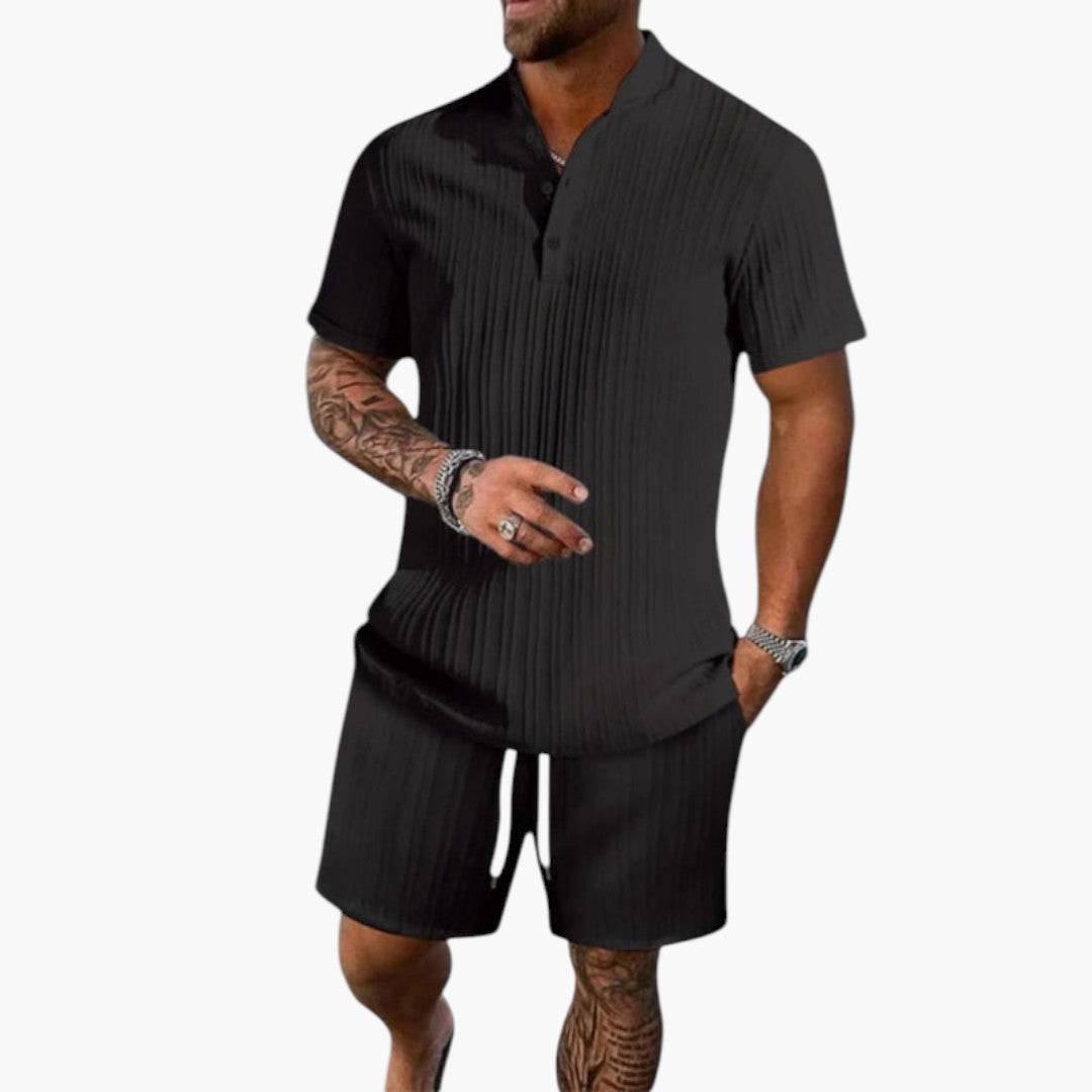 Louis | Men'S Summer Outfit Featuring A Short-Sleeved Polo Shirt